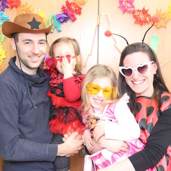 Bild enthält, People, Person, Accessories, Sunglasses, Hat, Portrait, Glasses, Adult, Male, Man