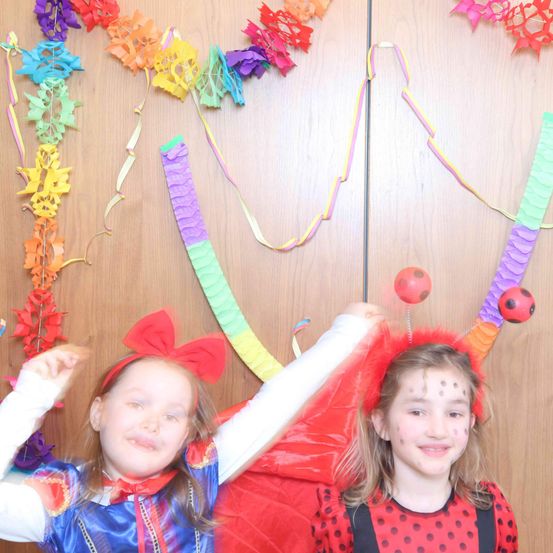 Bild enthält, Hat, Face, Person, Photography, Portrait, People, Child, Female, Girl, Costume