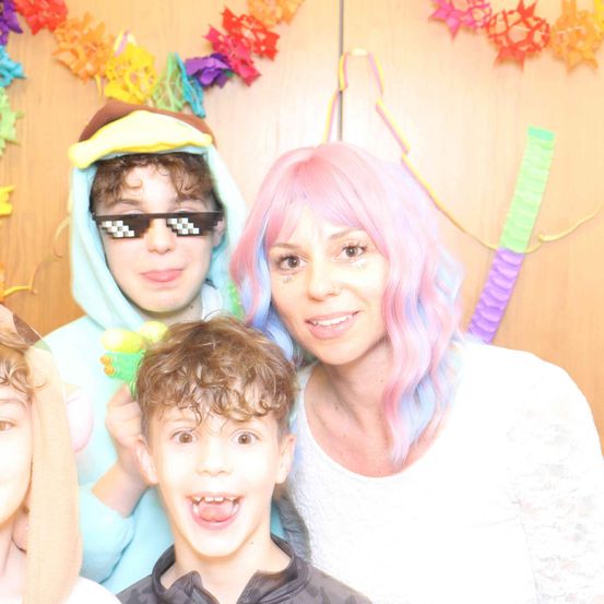 Bild enthält, Person, Photography, Portrait, Costume, Accessories, Glasses, People, Adult, Female, Woman