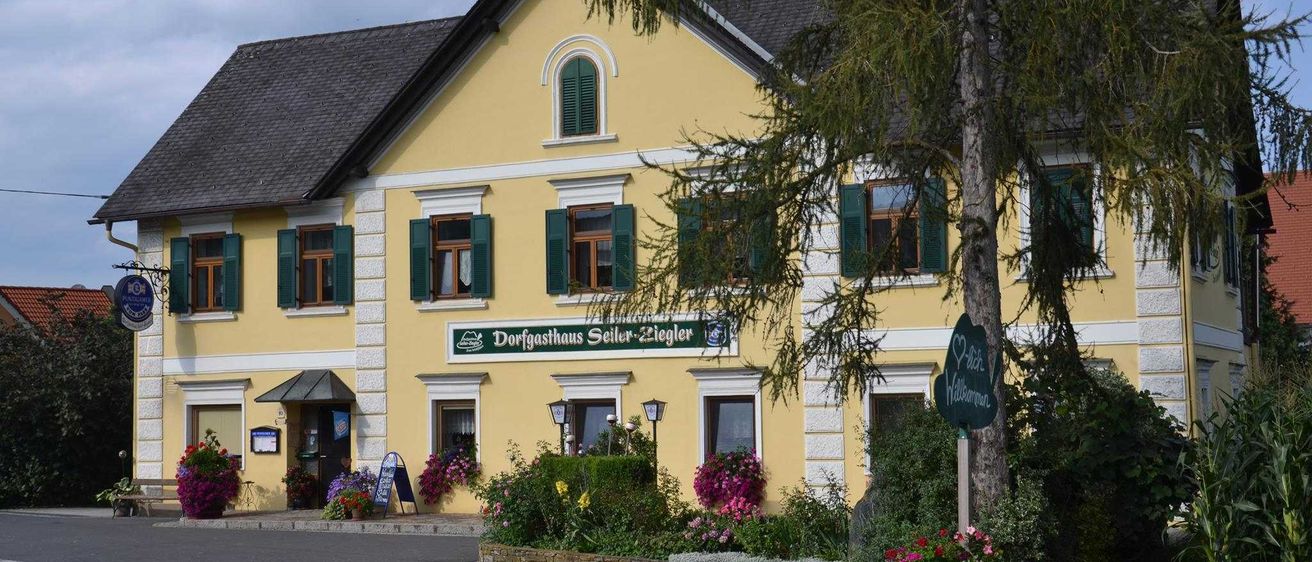 291799490_446103220855525_7981309319426378356_n