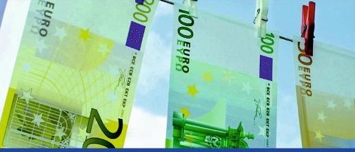 Ein Flyer bewirbt 'Lohnsteuer-Zurück-Tage' in Feistritztal und bietet einen 25-Minuten-Termin an, um durchschnittlich 1.030 Euro pro Jahr vom Finanzamt zurückzuholen. Der Flyer enthält Details zur Berechtigung, Vorteilen und einem QR-Code zur Buchung.