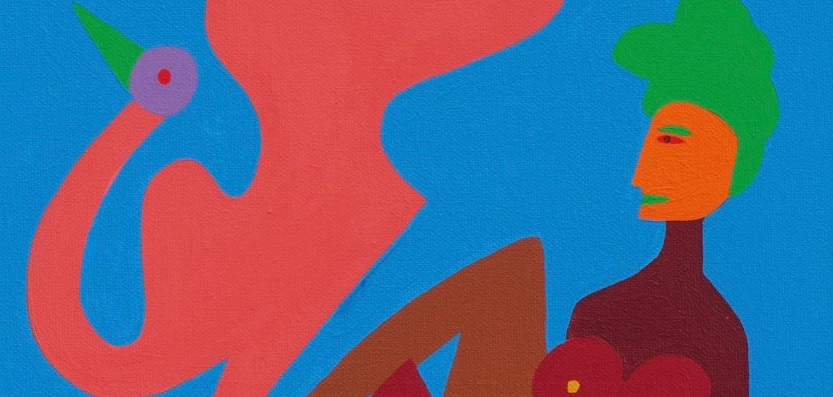 Ein abstraktes Gemälde zeigt eine Figur mit einem grünen Kopfschmuck, roten Wangen und roten Lippen. Die Figur hat zwei rote Kreise auf der Brust. Hinter der Figur befindet sich eine abstrakte Form in Rot und Blau.