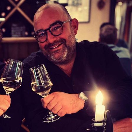 v1_migrated_image_69940953