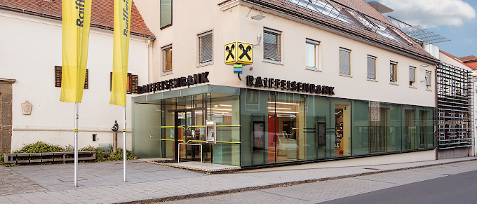 Bild enthält, City, Architecture, Building, Office Building, Urban, Shop