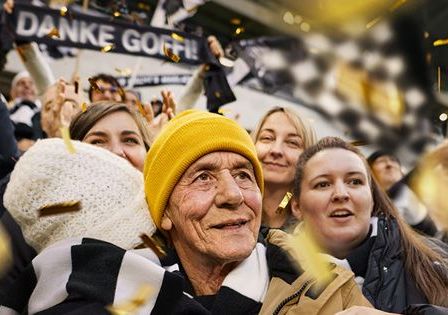 Bild enthält, People, Person, Head, Face, Happy, Adult, Male, Man, Hat, Cap
