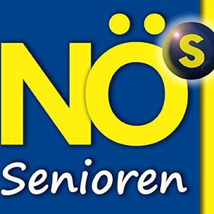 Ein blau-gelbes Logo mit dem Text 'NO Senioren' in Weiß, das einen gelben Kreis mit drei Punkten und einen schwarzen Kreis mit dem Buchstaben 'S' darin zeigt.