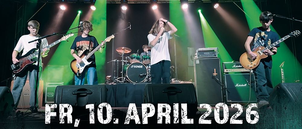 Black Energy tritt am 10. April 2026 um 19:00 Uhr im Pearrheim Gnas auf. Vier Bandmitglieder stehen mit Gitarren und Schlagzeug unter grünen Lichtern auf der Bühne.