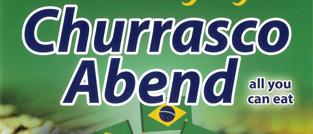 Plakat für die Churrasco Abend Veranstaltung, mit gegrilltem Fleisch, brasilianischen Flaggen und Details über die Veranstaltung am 31. Juli und 14. August 2026.