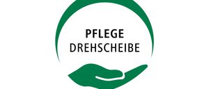 Kreisförmiges Logo für Pflege Drehscheibe mit einer grünen Hand und Text. Unten ein weißer Hintergrund mit der Phrase 'Amtssachverständige der Pflege informieren über alle Fragen rund um Pflege und Betreuung' und dem Logo von 'Das Land Steiermark'.