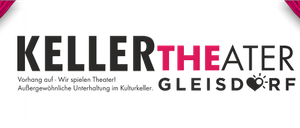 Banner des Keller Theaters Gleisdorf mit roten Vorhängen auf beiden Seiten des schwarzen Hintergrunds, mit dem Keller Theater Logo und Slogan in Deutsch.