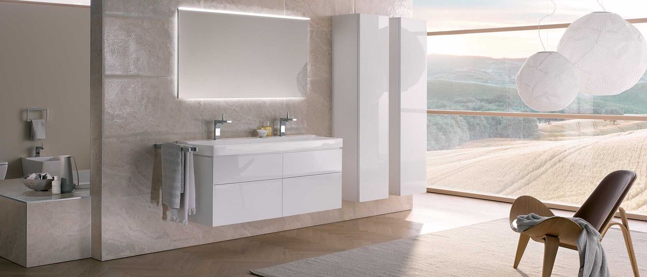 Bild enthält, Indoors, Interior Design, Home Decor, Corner, Bathing, Furniture, Floor, Rug