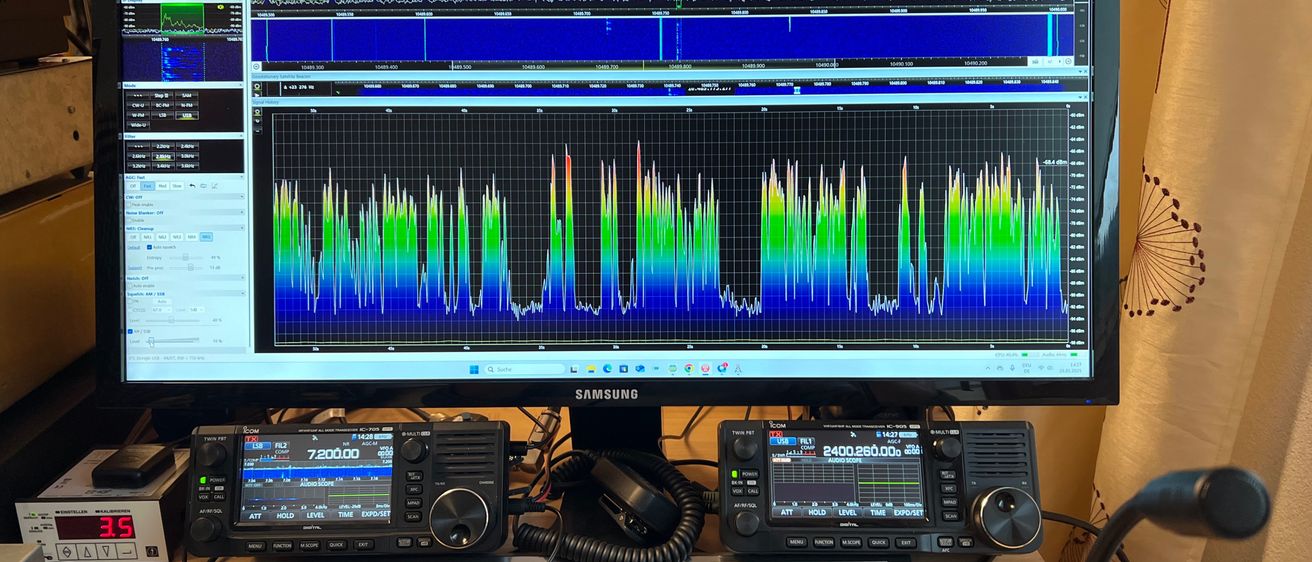 Bild enthält, Computer, Computer Hardware, Computer Keyboard, Electronics, Hardware, Monitor, Screen