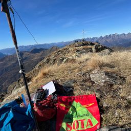 Bild enthält, Bag, Mountain, Mountain Range, Nature, Outdoors, Peak, Hiking, Person, Backpack, Backpacking