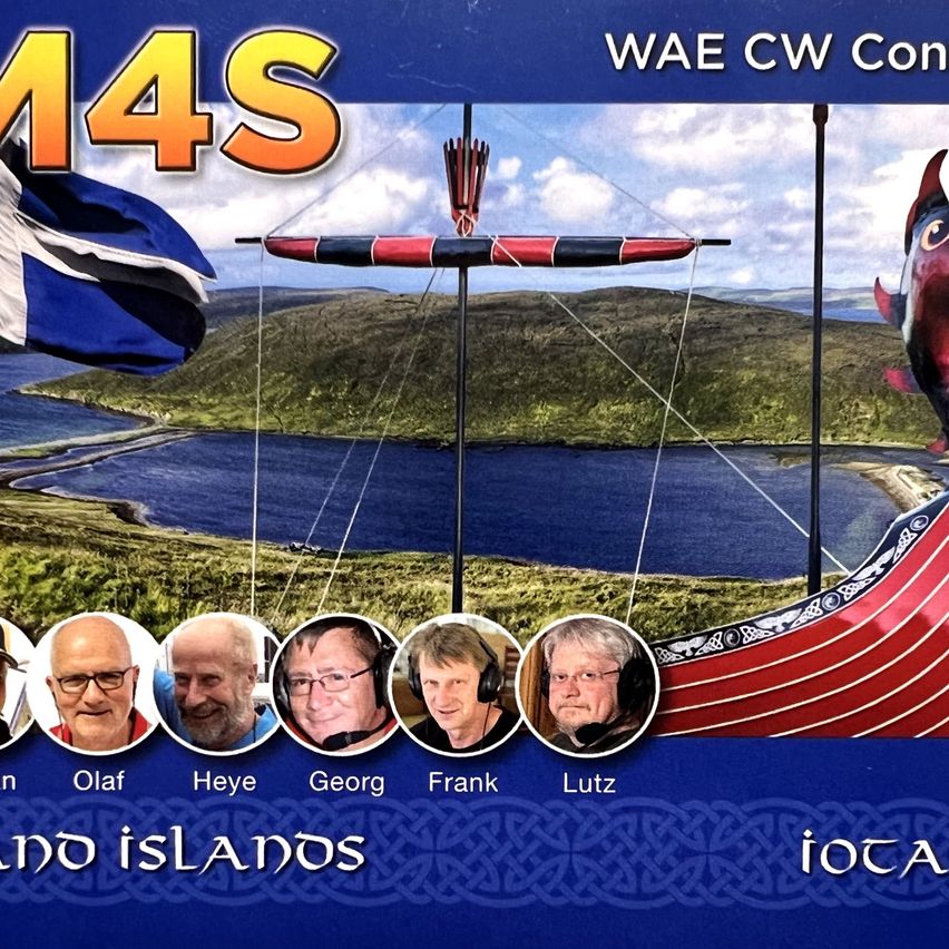 Plakat mit einem Wikingerschiff und einer schottischen Flagge vor einer malerischen Landschaft. Die Namen Olaf, Heye, Georg, Frank und Lutz sind unter dem Schiff aufgeführt.