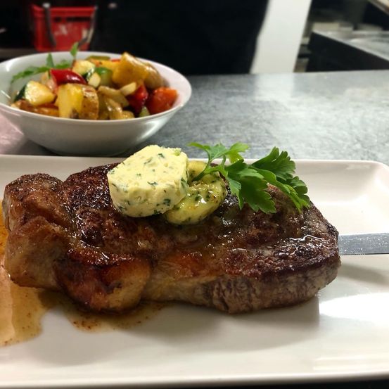 Bild enthält, Food, Food Presentation, Plate, Beef, Meat, Mutton