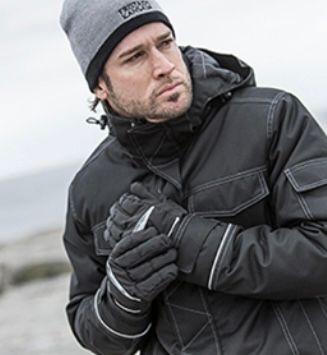 Bild enthält, Clothing, Coat, Jacket, Glove