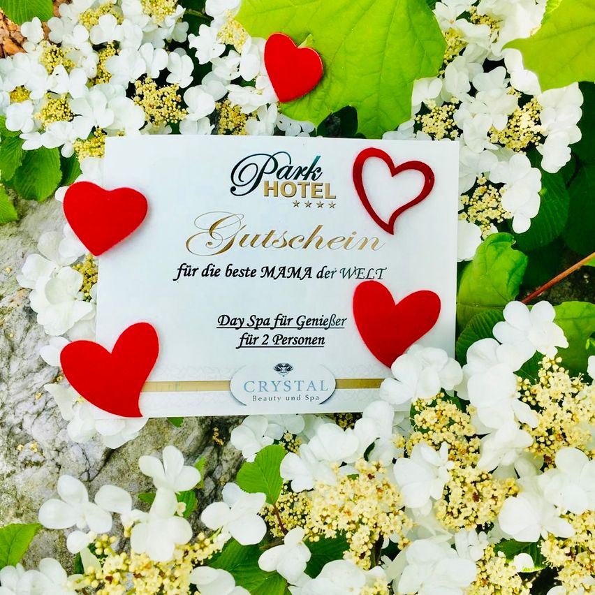 Bild enthält, Symbol, Business Card, Paper, Text, Love Heart Symbol