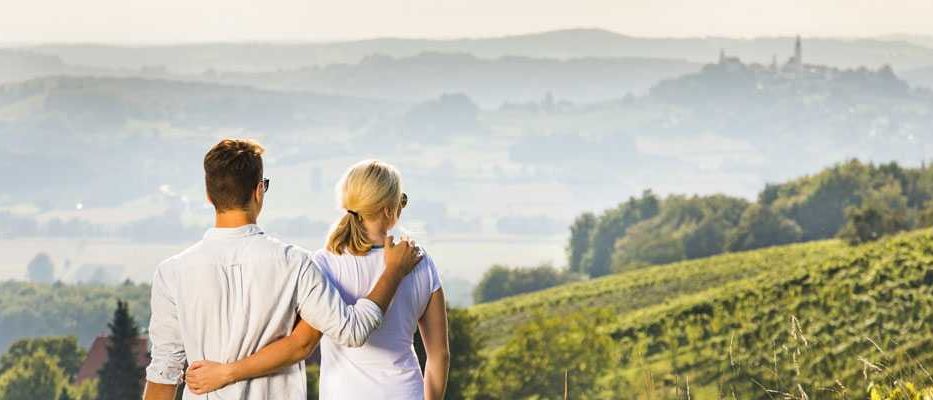 Bild enthält, Landscape, Scenery, Adult, Male, Man, Person, Female, Woman, People, Photography
