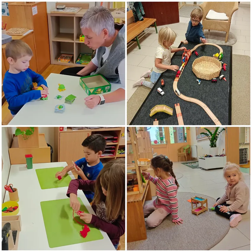 Vier Bilder von Kindern, die in einem Klassenzimmer mit Spielzeug spielen. Ein Bild zeigt ein Kind, das mit einem Spielzeug-Zugset spielt. Ein anderes zeigt ein Kind, das mit einem Puzzle spielt. Die anderen beiden Bilder zeigen Kinder, die mit Bauklötzen spielen.