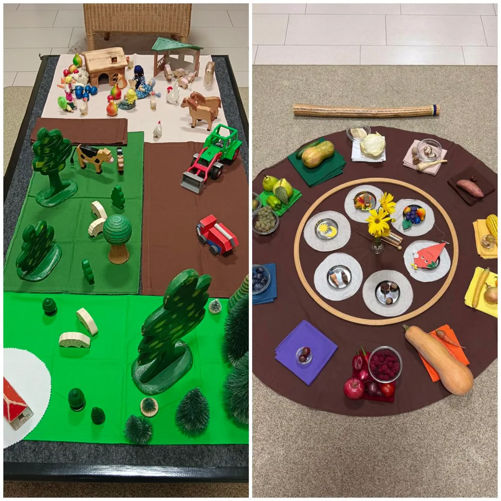 Eine Collage aus zwei Bildern. Das linke Bild zeigt eine Miniatur-Bauernhofszene mit Spielzeugtieren, einem Haus und einem Traktor. Das rechte Bild zeigt einen Tisch mit verschiedenen Früchten, Gemüse und einem Holzstab.