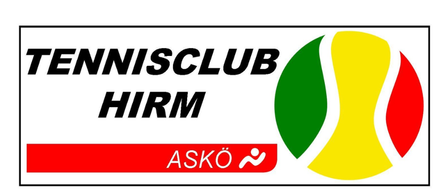 Das Logo des Tennisclubs Hirm mit einem Tennisball mit grünen, gelben und roten Abschnitten, den Worten Tennisclub Hirm und AskO in einem roten Banner unter dem Ball.