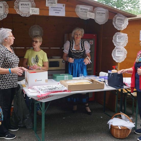 Adult, Female, Person, Woman, Handbag, Market, Cup, Glasses, Box, Tennis Ball