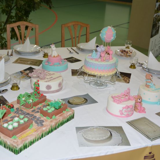 Cream, Dessert, Icing, People, Birthday Cake, Cake, Knife, Fork, Torte, Chair