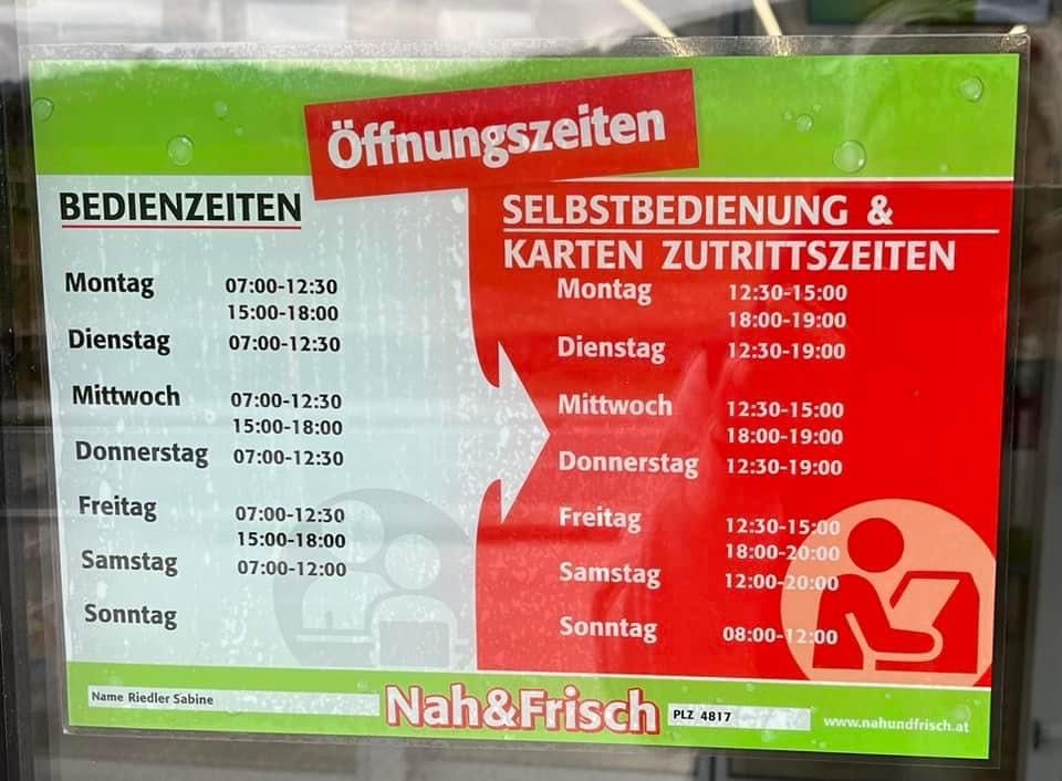 Bild enthält, Advertisement, Poster, Business Card, Paper, Text