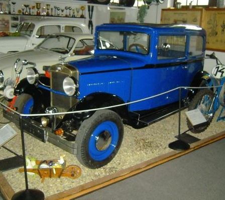 Bild enthält, Car, Hot Rod, Transportation, Vehicle, Machine, Wheel, Bicycle, Antique Car, Model T, Pickup Truck