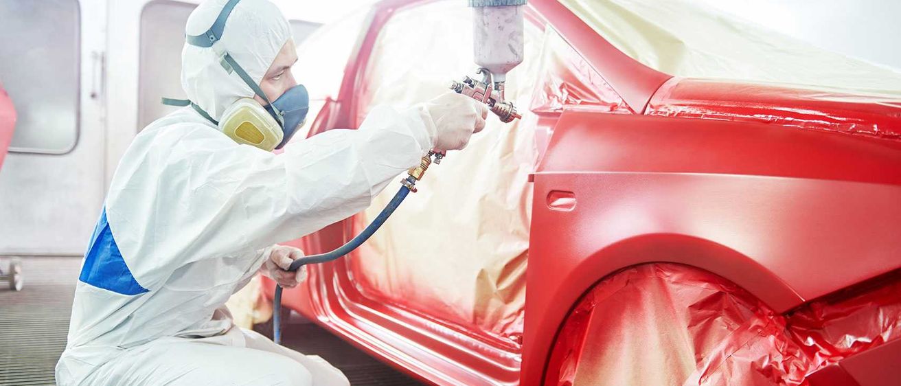 Bild enthält, Car, Car Wash, Transportation, Vehicle, Adult, Male, Man, Person