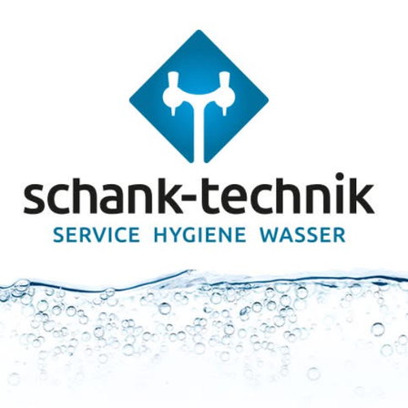 Das Logo für schank-technik wird mit einem blauen Diamanten und Wasserblasen gezeigt. Das Logo lautet 'schank-technik Service Hygiene Wasser'.