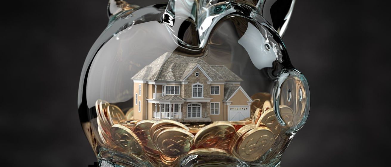 Bild enthält, Piggy Bank, Bottle, Cosmetics, Perfume