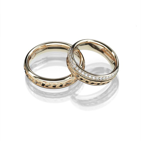 Bild enthält, Accessories, Jewelry, Ring, Locket, Pendant