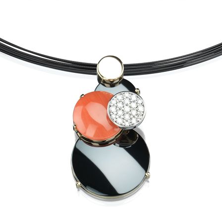 Bild enthält, Accessories, Jewelry, Necklace, Pendant, Locket