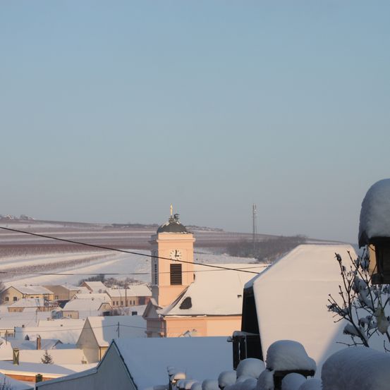Bild enthält, Architecture, Building, Outdoors, Shelter, Nature, Weather, Housing, Snow, Winter