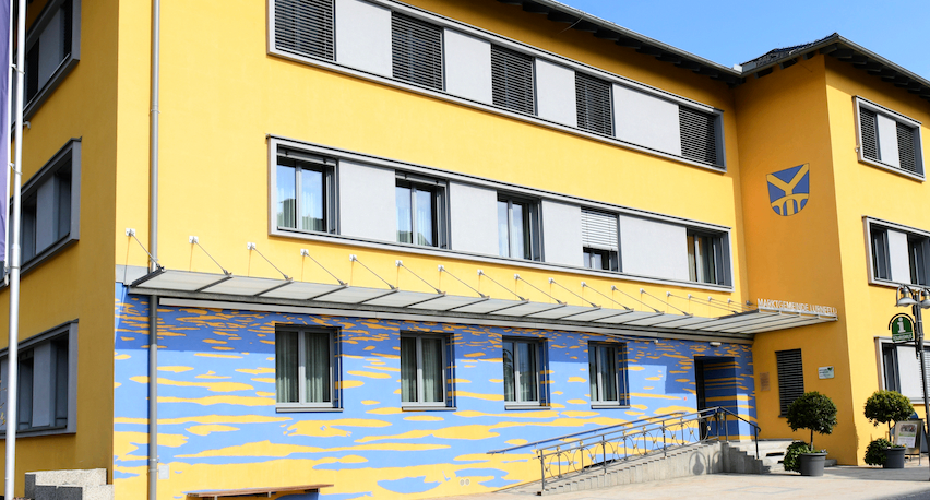 Bild enthält, Building, Hotel, City, Urban, Condo, Housing, Corner, Neighborhood, Office Building, Resort