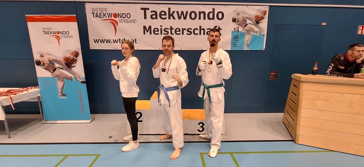 Bild enthält, Adult, Male, Man, Person, Head, Face