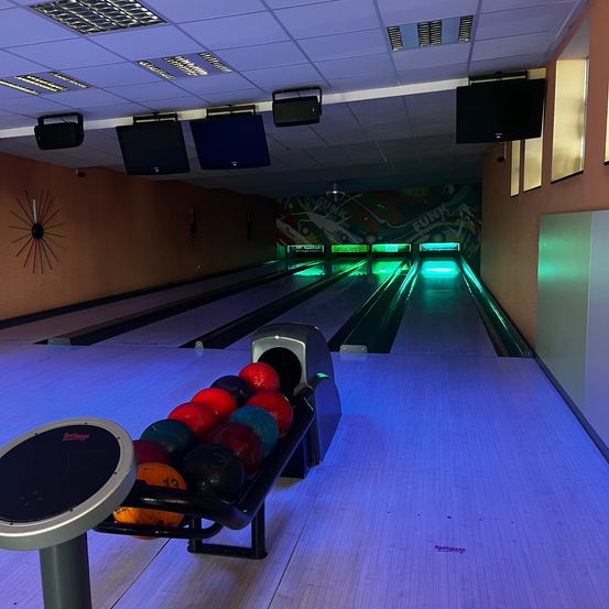 Architecture, Building, Bowling, Leisure Activities