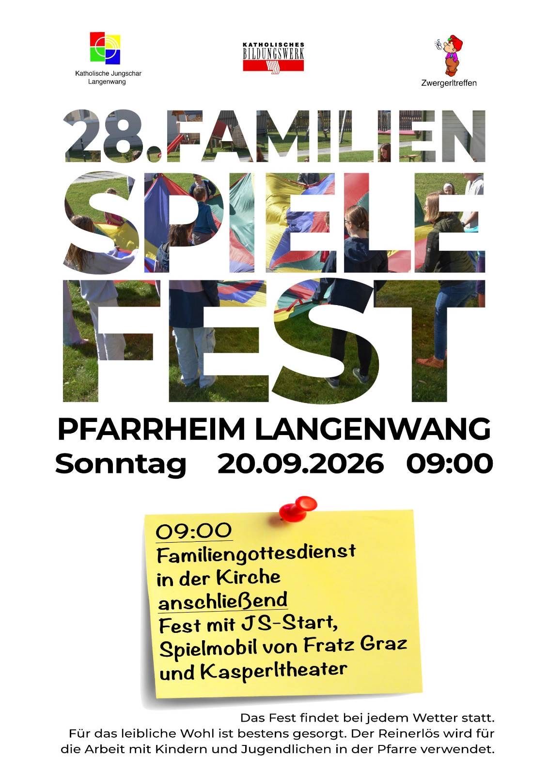 Plakat für das 28. Familienspielfest im Pfarrheim Langenwang am 20.09.2026, mit einer Collage von Menschen, die Spiele spielen, und einem gelben Haftnotiz mit Veranstaltungsdetails.