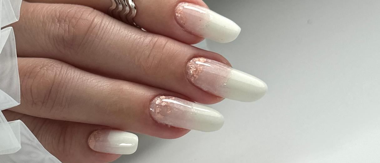 Bild enthält, Body Part, Finger, Hand, Person, Medication, Pill