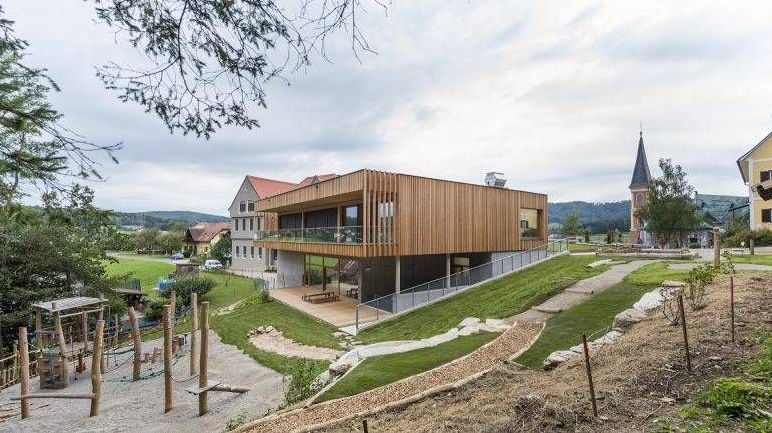 v1_migrated_image_83022209