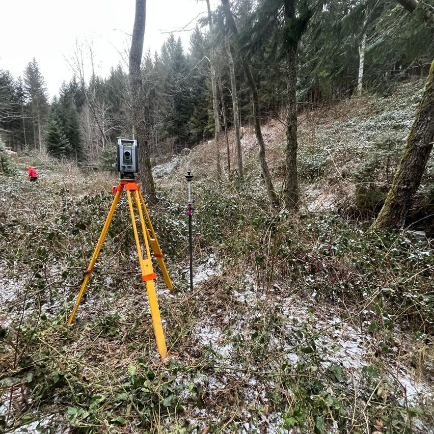 Bild enthält, Tripod, Photography, Person