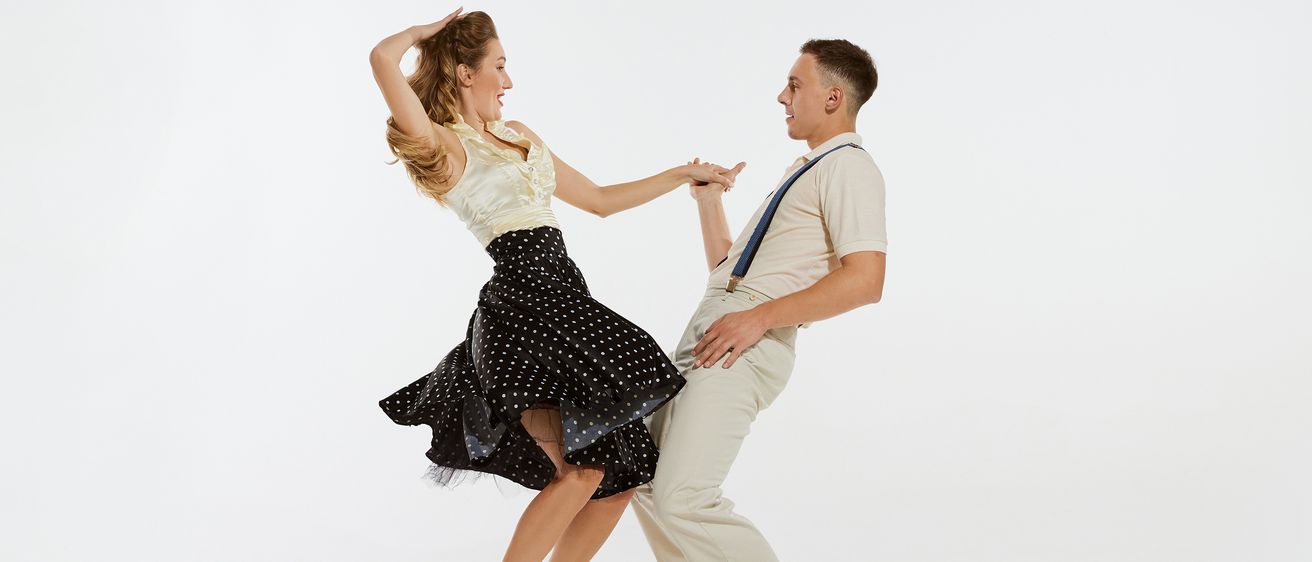 Bild enthält, Dancing, Leisure Activities, Person, Adult, Male, Man, Clothing, Footwear, Shoe, Skirt