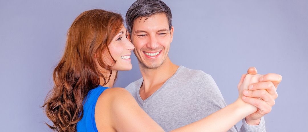 Bild enthält, Face, Happy, Head, Person, Smile, Adult, Female, Woman