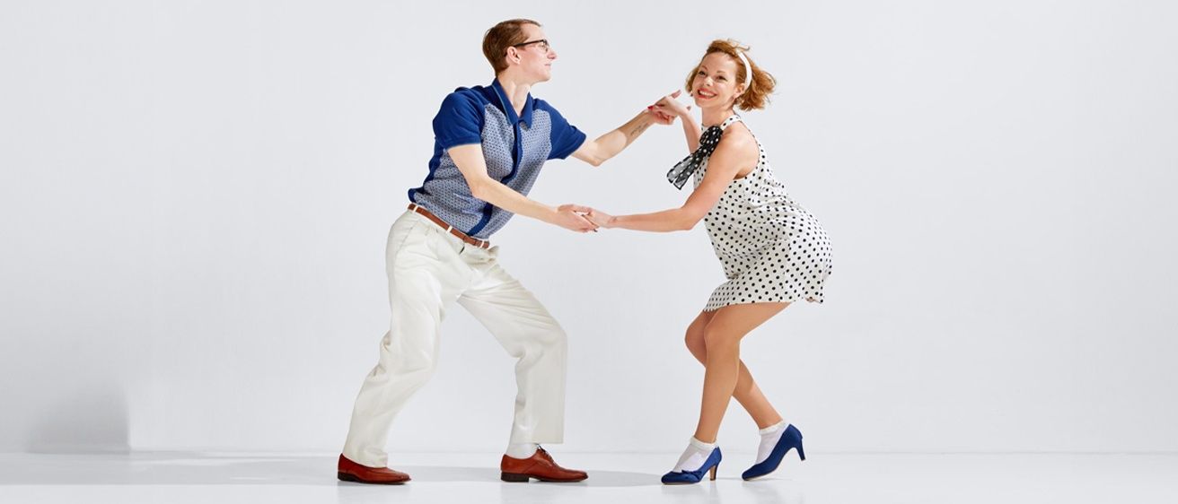 Bild enthält, Adult, Female, Person, Woman, Footwear, Shoe, Male, Man, Dancing, Face