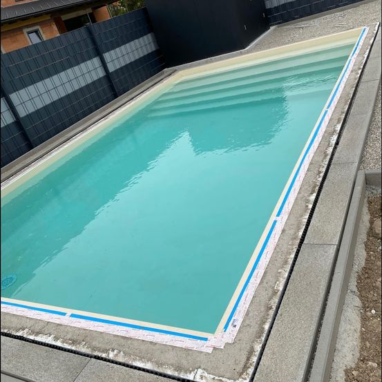 Bild enthält, Pool, Water, Swimming Pool, Outdoors, Aerial View, Hot Tub, Tub