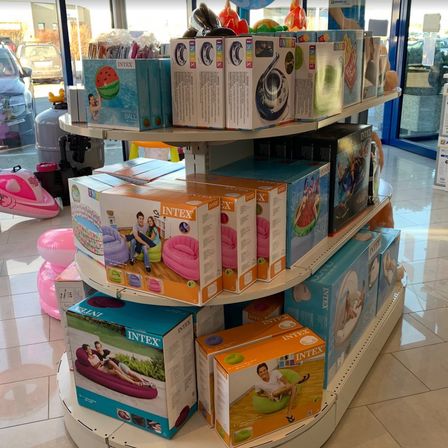 Image contains, Indoors, Person, Car, Adult, Female, Woman, Washer, Shop, Chair, Face