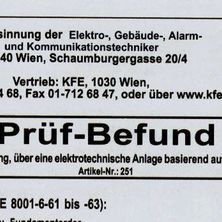 Bild enthält, Text, Business Card, Paper, Document, Driving License, Id Cards