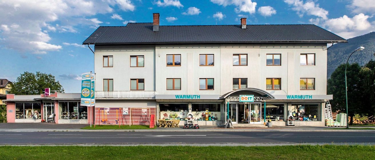 Image contains, Building, Hotel, Inn, City, Outdoors, Shelter, Sky, Grass, Urban, Street