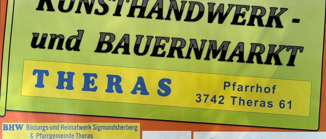 Ein Werbeplakat für ein lokales Festival in Theras, mit einer Mischung aus deutschen und englischen Texten, Daten und Logos. Das Plakat ist lebhaft mit grünen und gelben Farben.